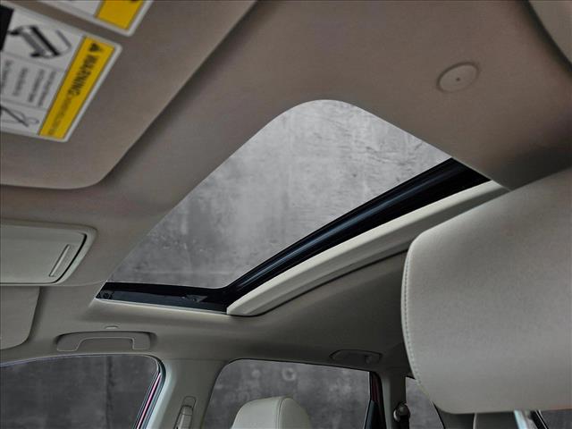 Vehicle image 18 of 30