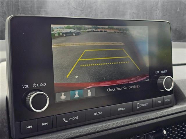 Vehicle image 26 of 30
