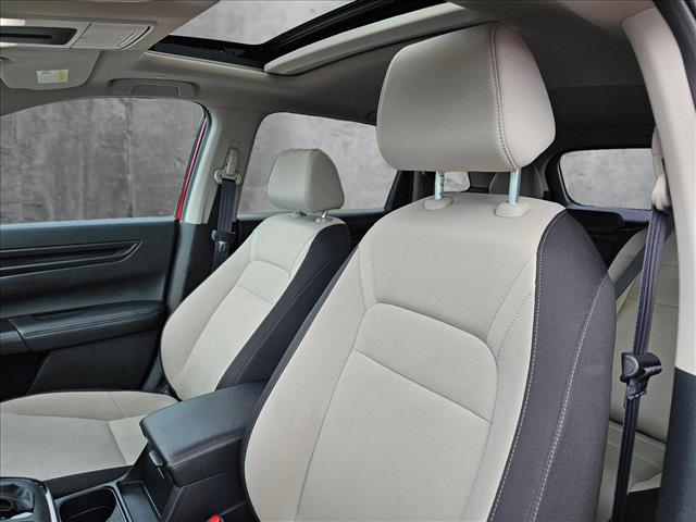 Vehicle image 17 of 30