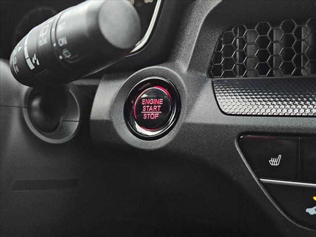 Vehicle image 24 of 30