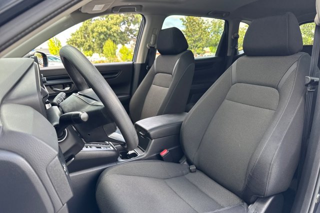 Vehicle image 13 of 35