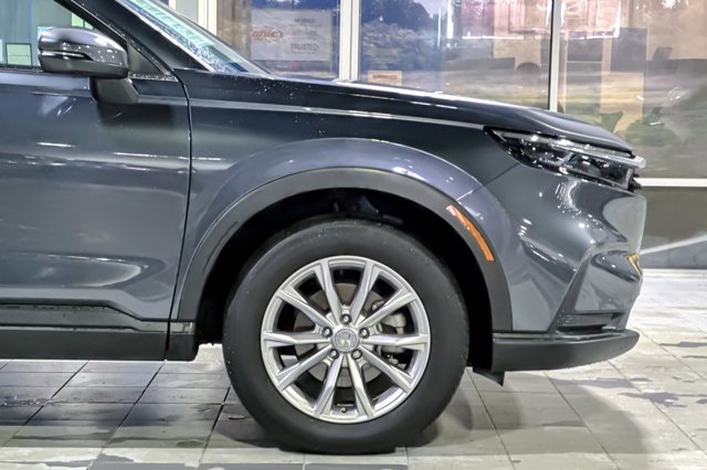 Vehicle image 11 of 35