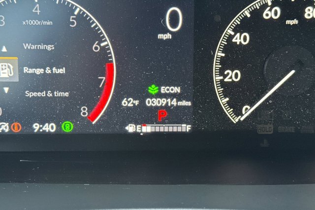 Vehicle image 22 of 35
