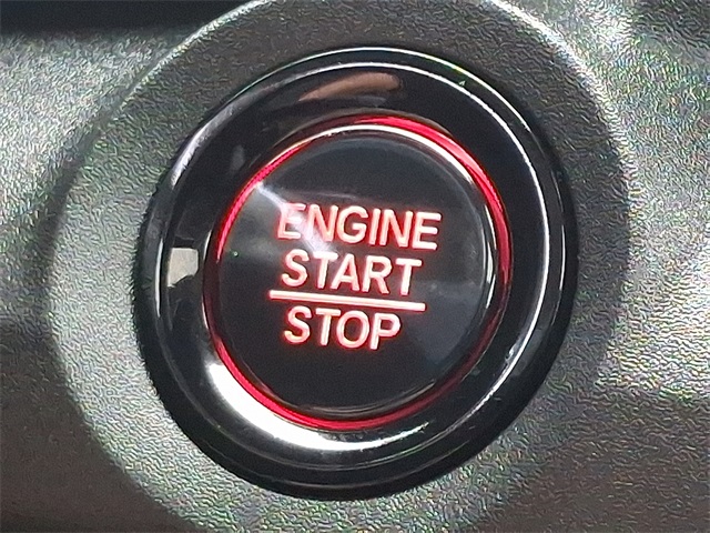 Vehicle image 23 of 30