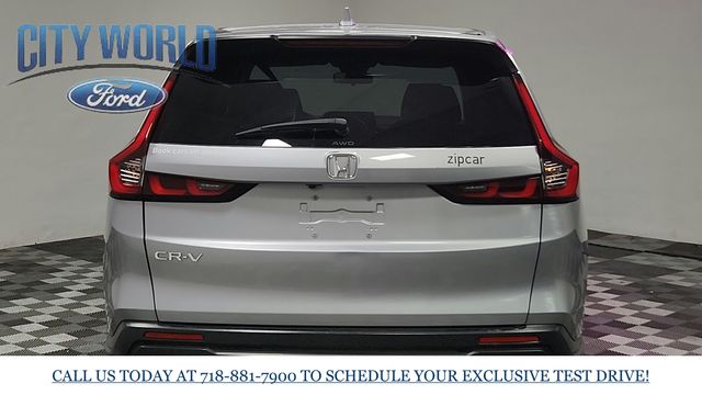 Vehicle image 8 of 25