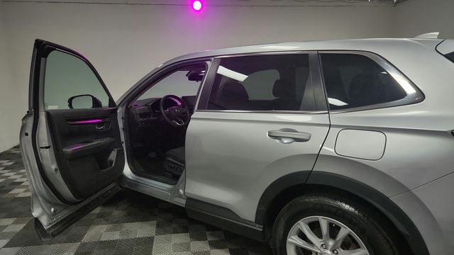 Vehicle image 10 of 25