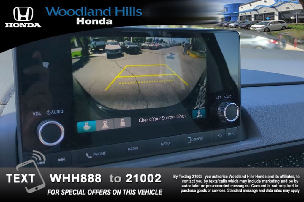 Vehicle image 16 of 27