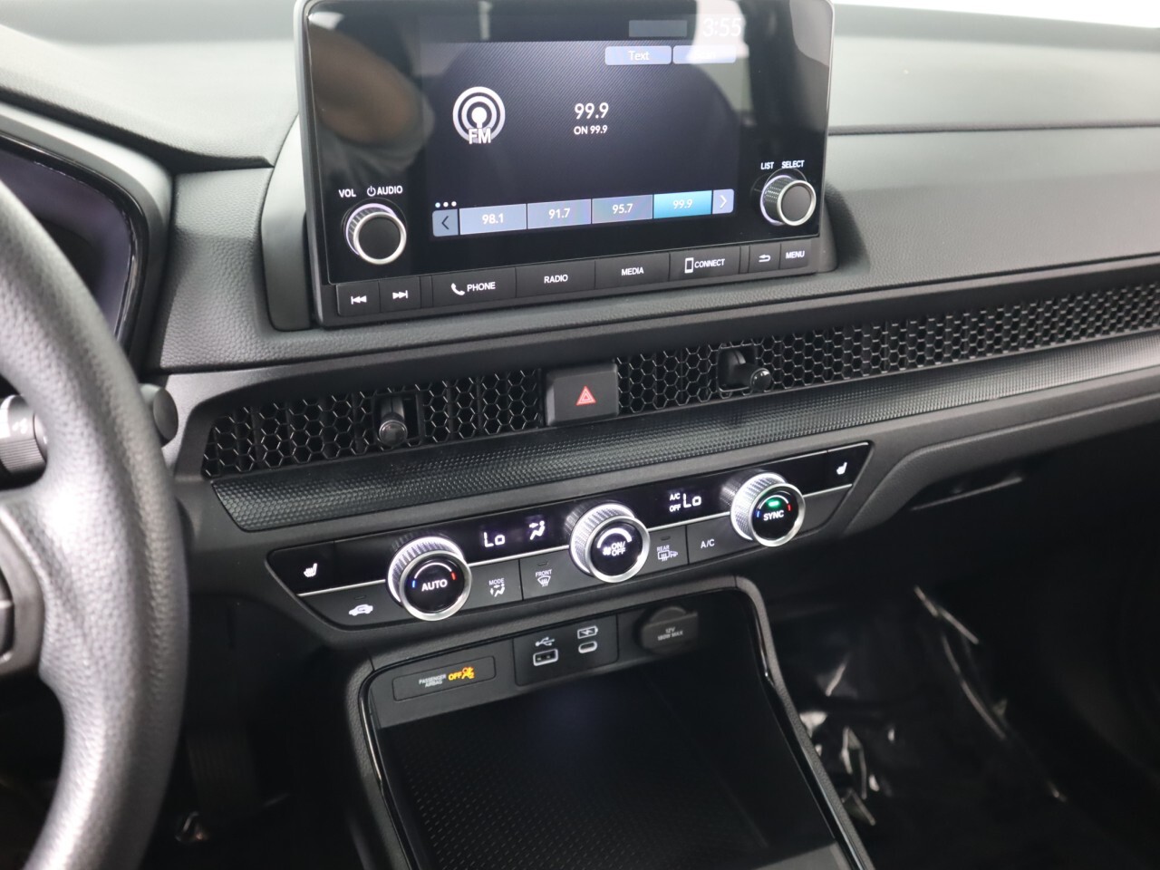 Vehicle image 13 of 38
