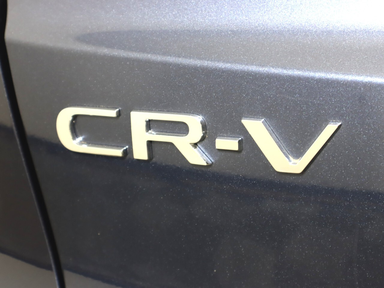 Vehicle image 32 of 38