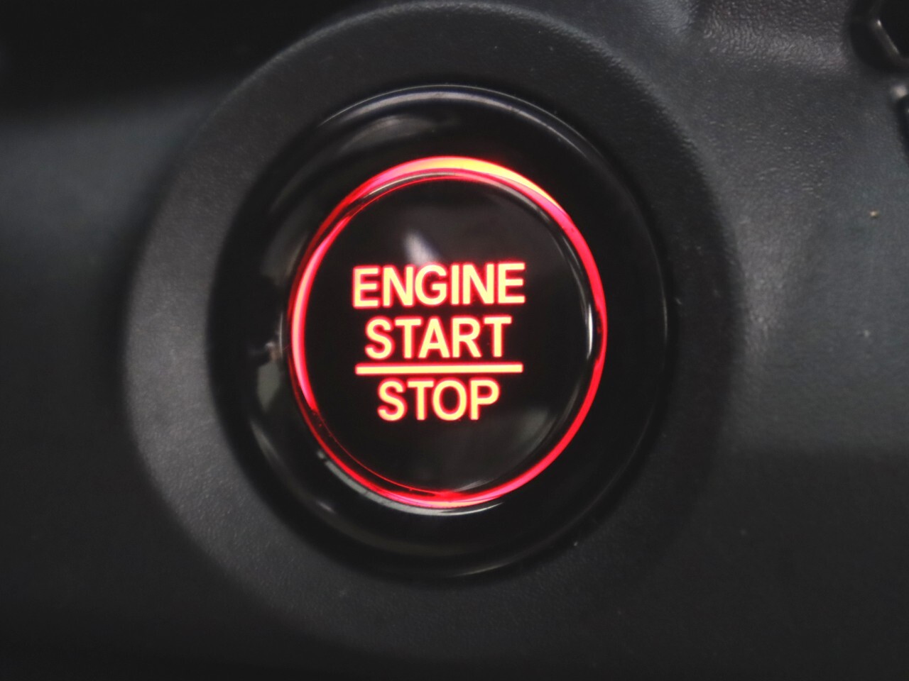 Vehicle image 19 of 38