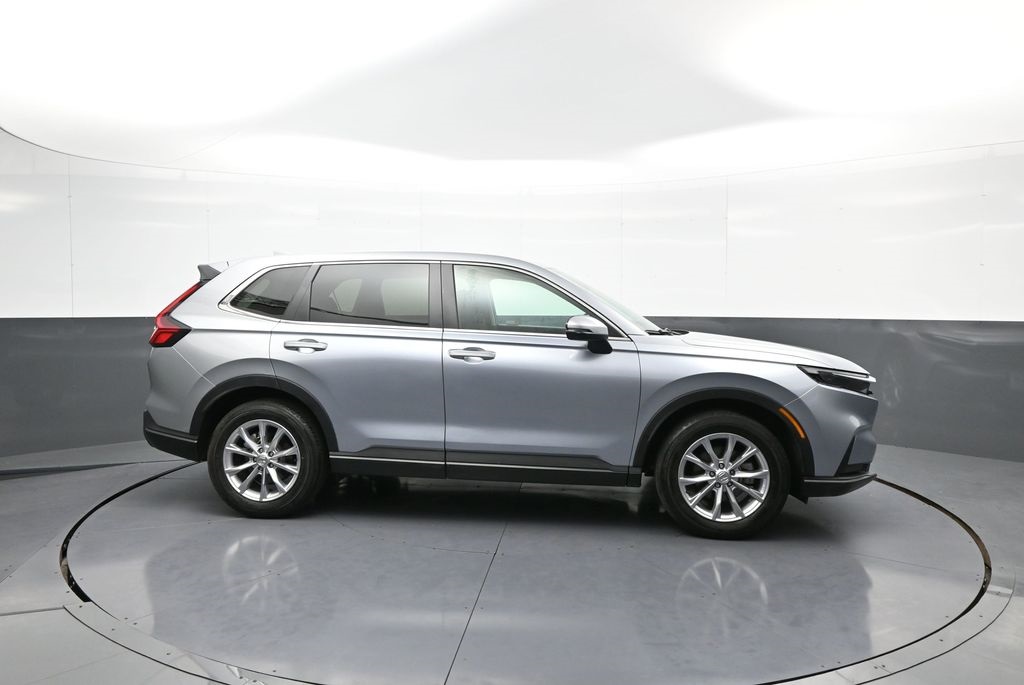 Vehicle image 15 of 49