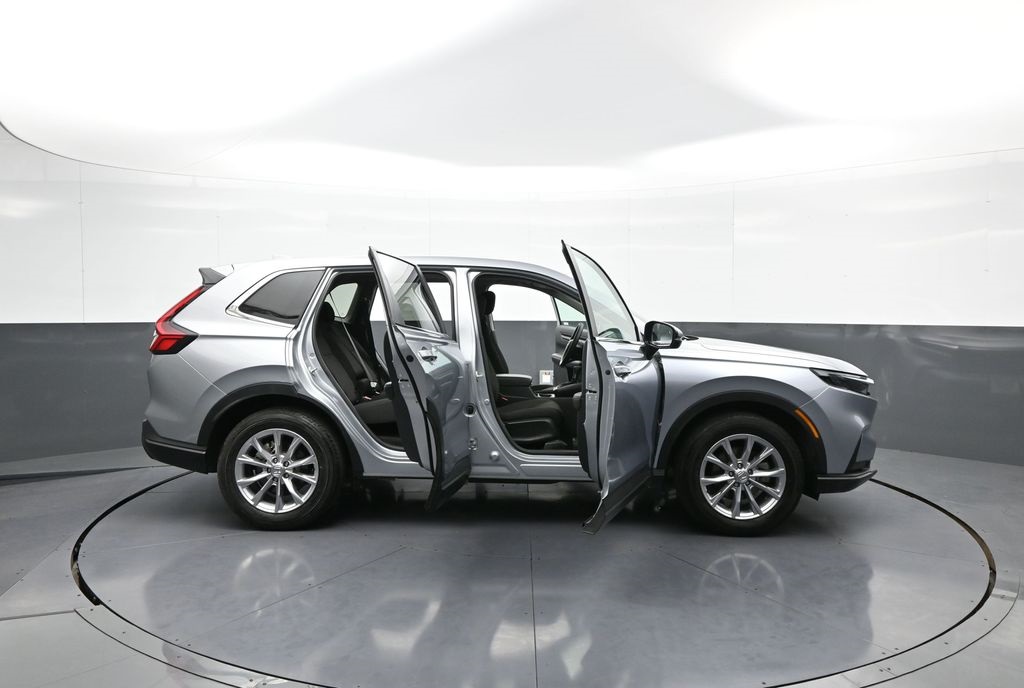 Vehicle image 13 of 49