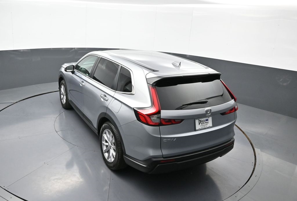 Vehicle image 28 of 49