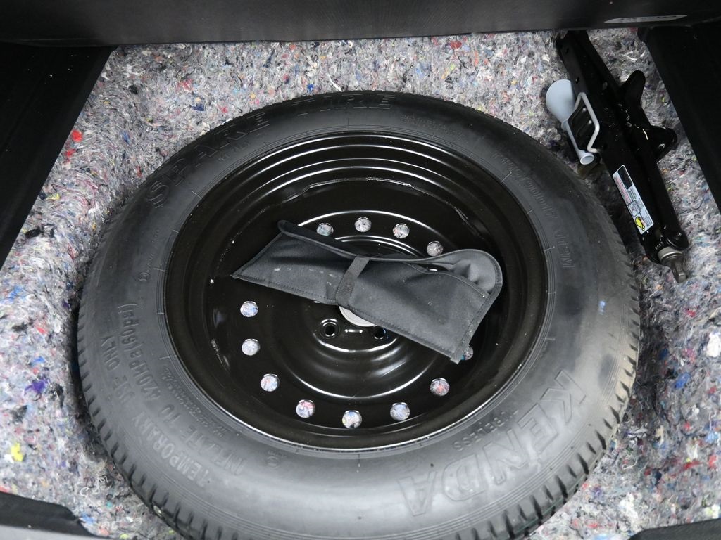 Vehicle image 38 of 49