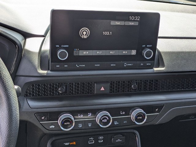 Vehicle image 19 of 25