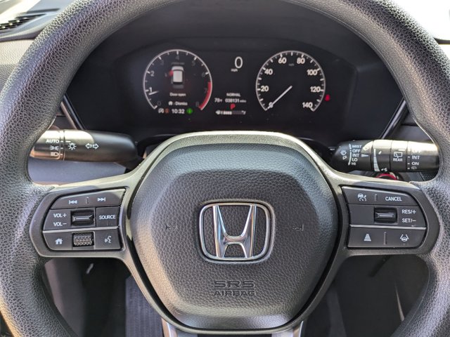 Vehicle image 16 of 25