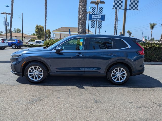 Vehicle image 8 of 25