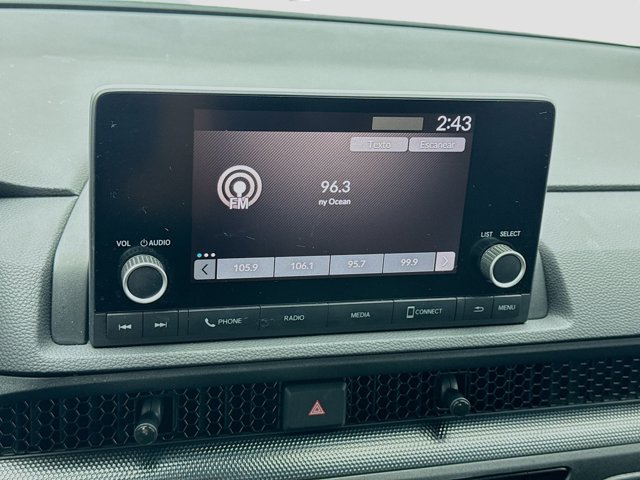 Vehicle image 18 of 20