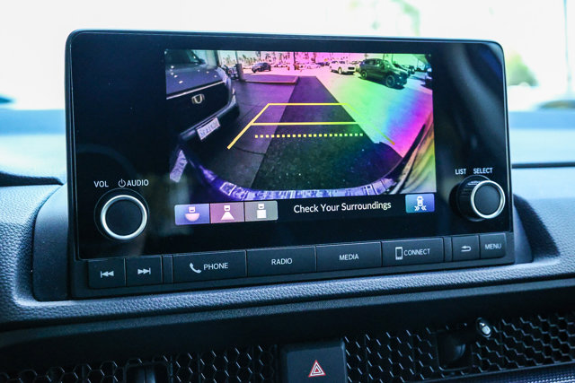 Vehicle image 9 of 44