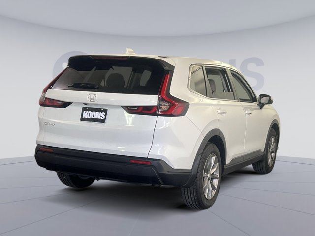 Vehicle image 4 of 32