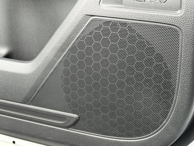 Vehicle image 28 of 32