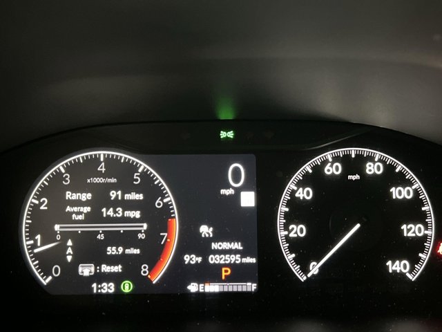 Vehicle image 15 of 32