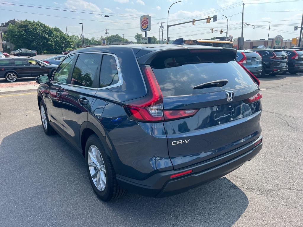 Vehicle image 8 of 22