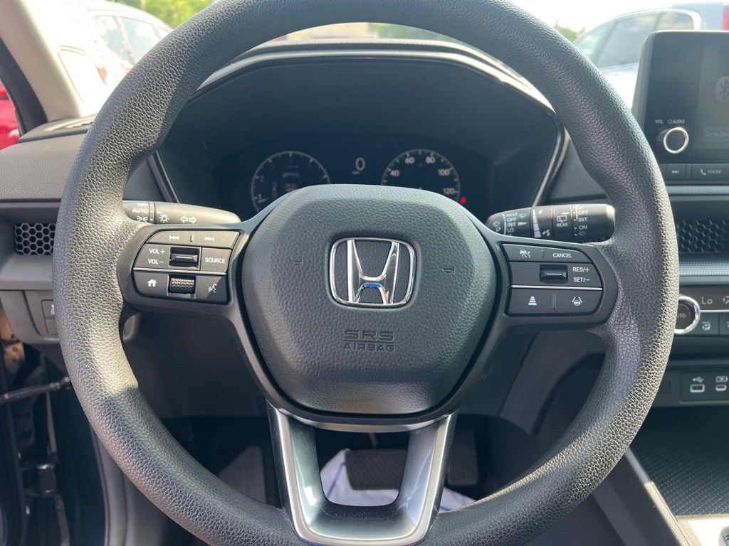 Vehicle image 19 of 22