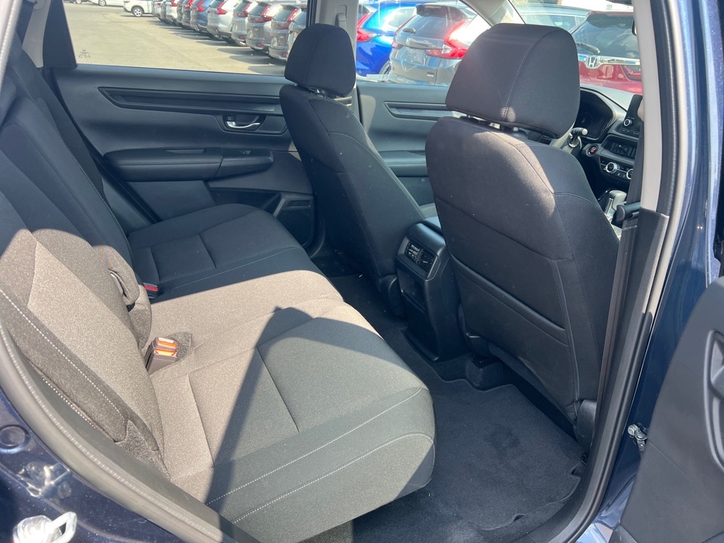 Vehicle image 13 of 22