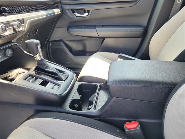 Vehicle image 22 of 27