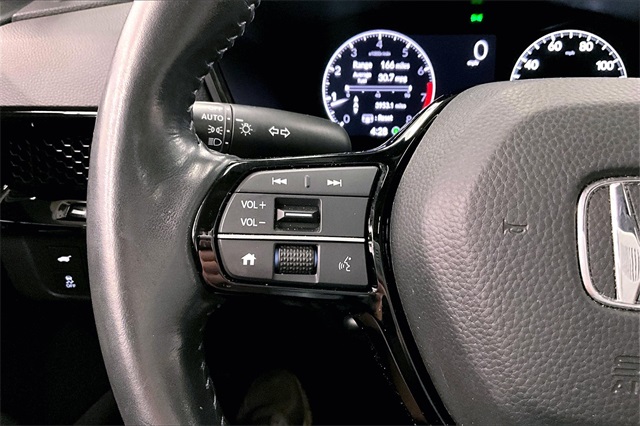 Vehicle image 19 of 38