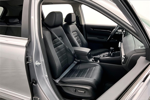 Vehicle image 10 of 38