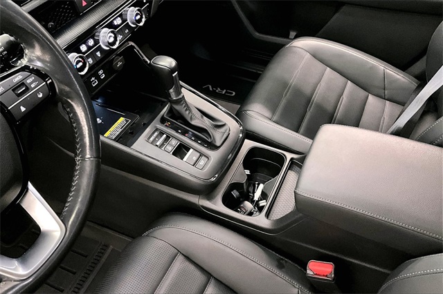 Vehicle image 25 of 38