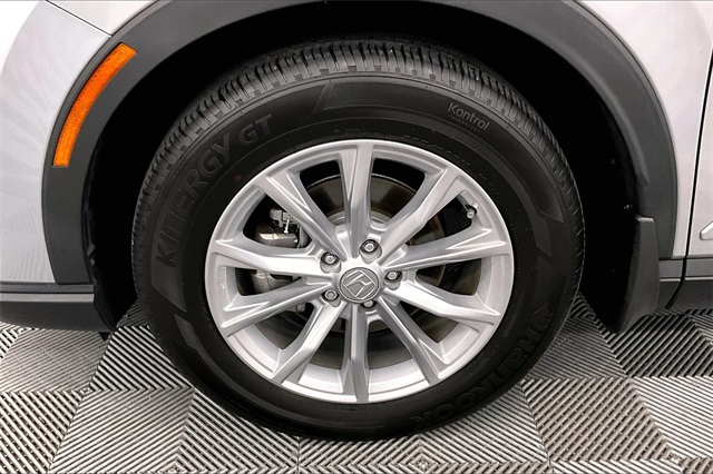 Vehicle image 7 of 38