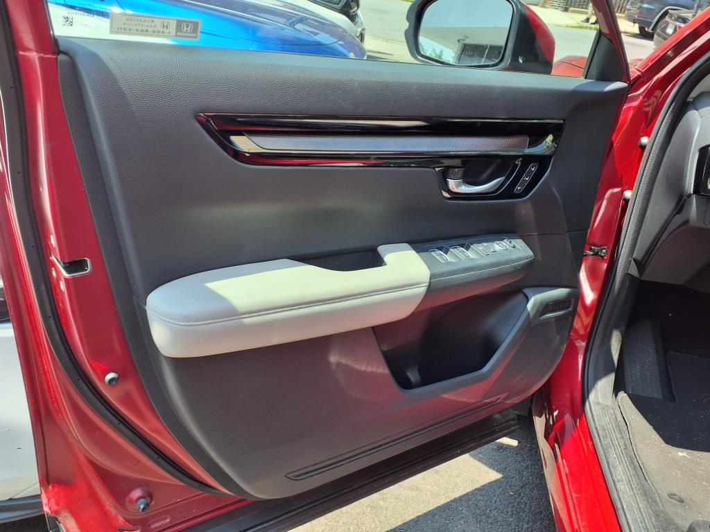 Vehicle image 7 of 20