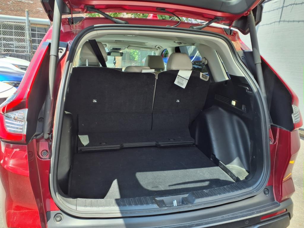Vehicle image 16 of 20
