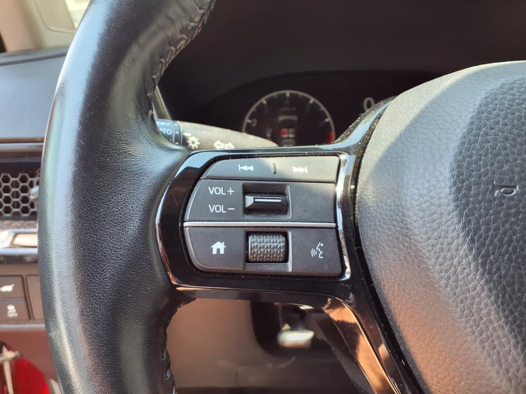 Vehicle image 12 of 20