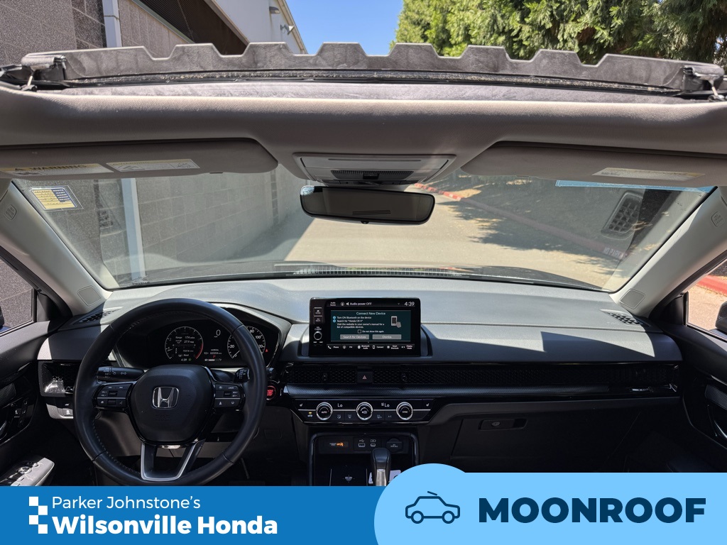 Vehicle image 27 of 52