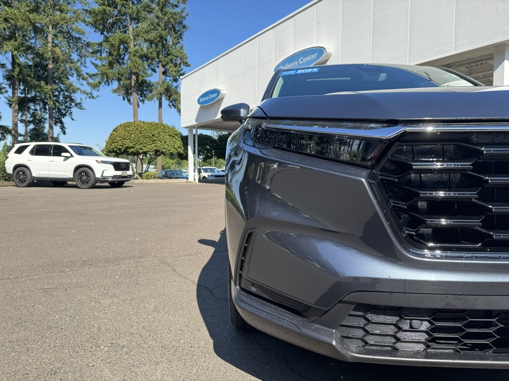 Vehicle image 47 of 52