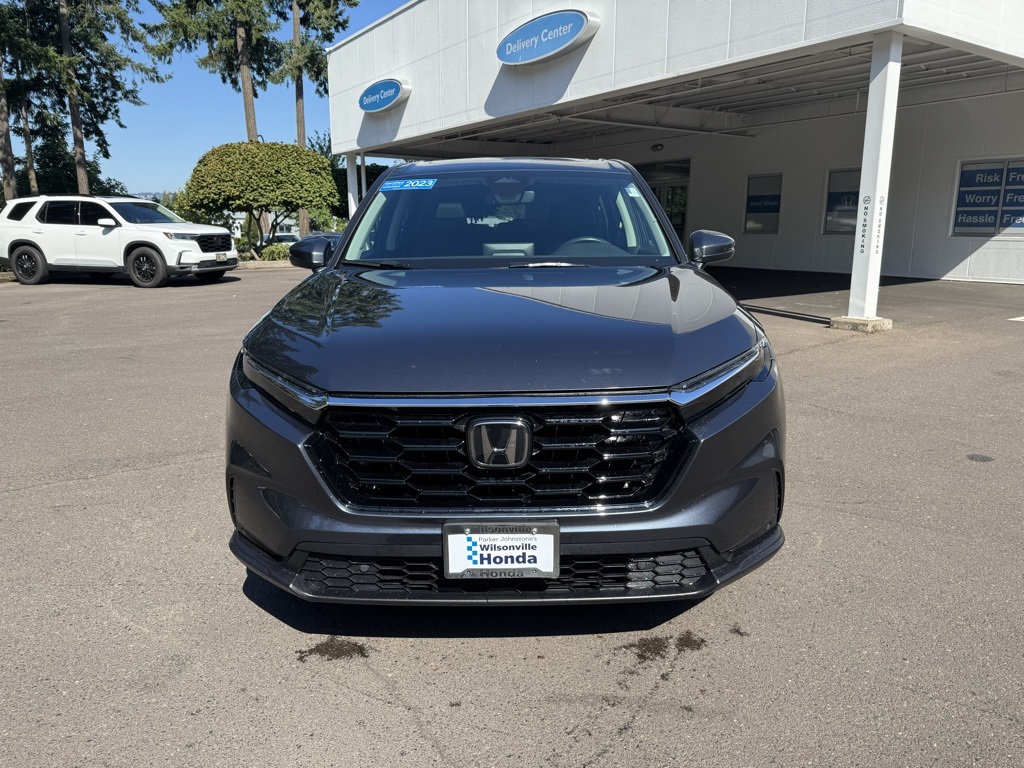 Vehicle image 4 of 52