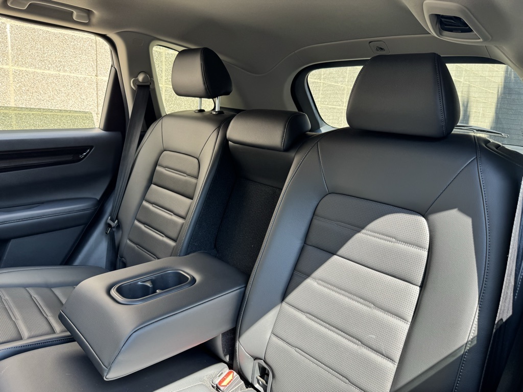 Vehicle image 20 of 52