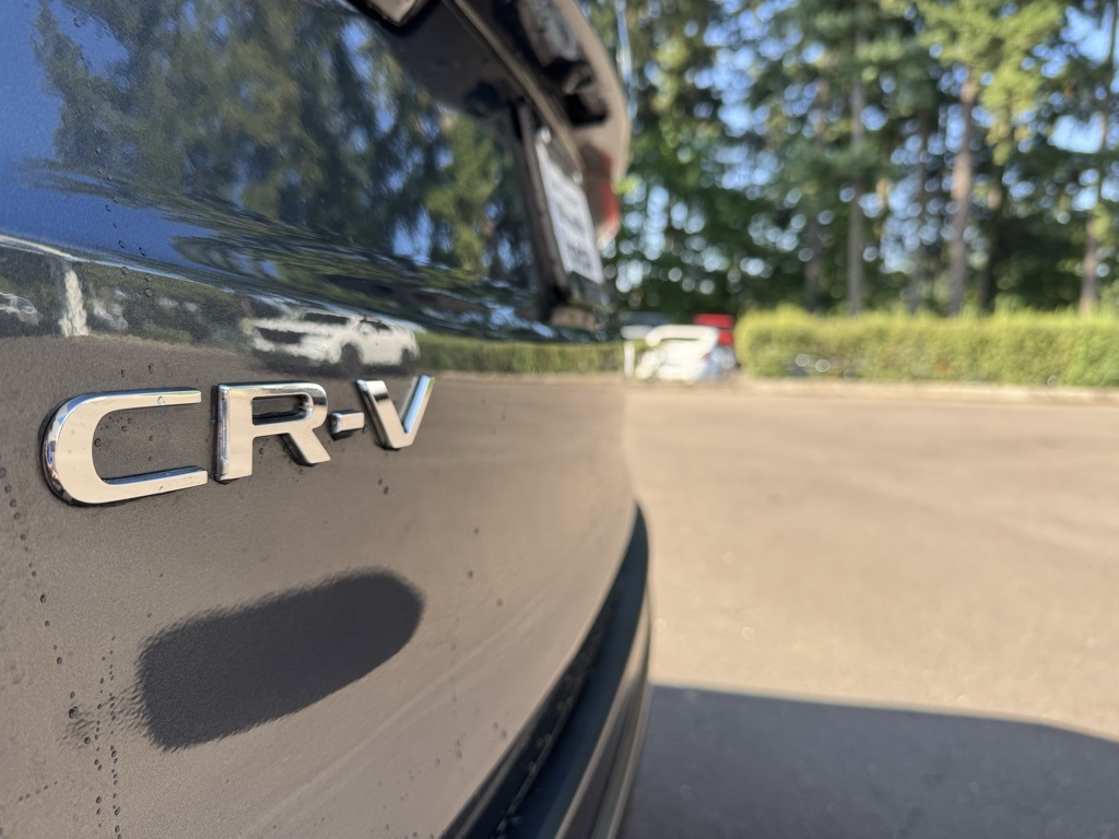 Vehicle image 46 of 52