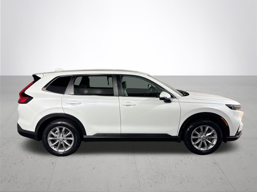 Vehicle image 6 of 26