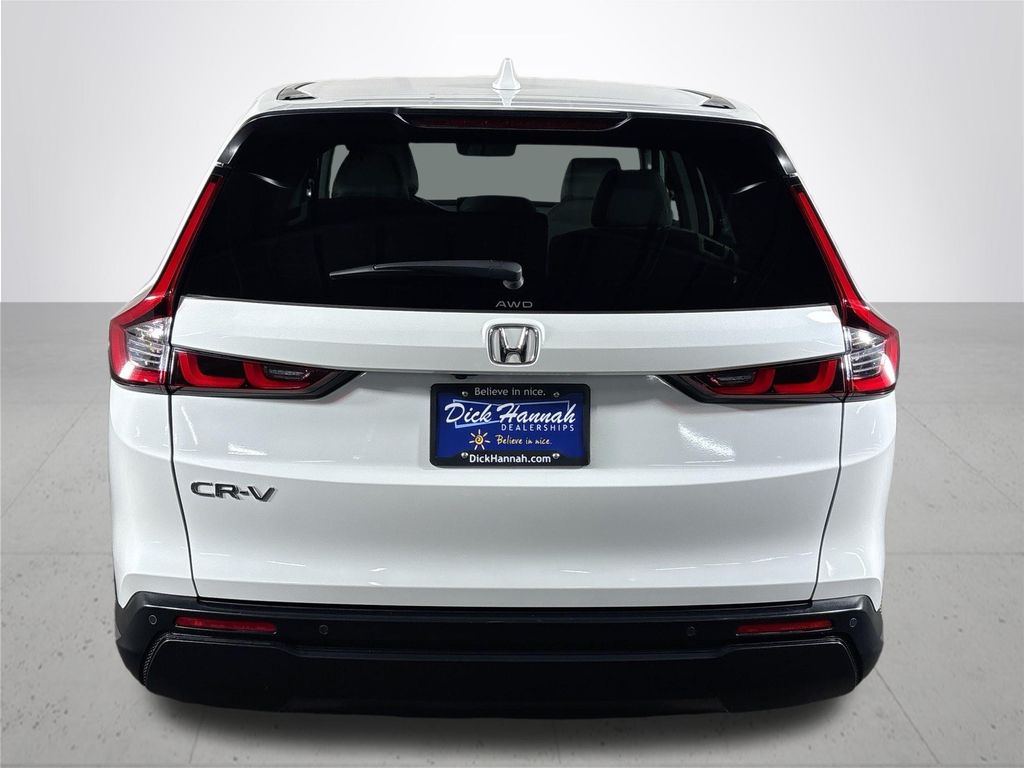Vehicle image 8 of 26