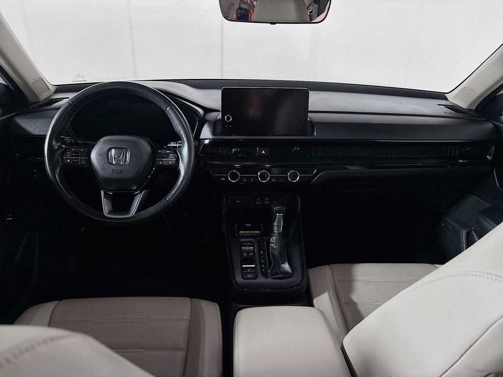 Vehicle image 14 of 26
