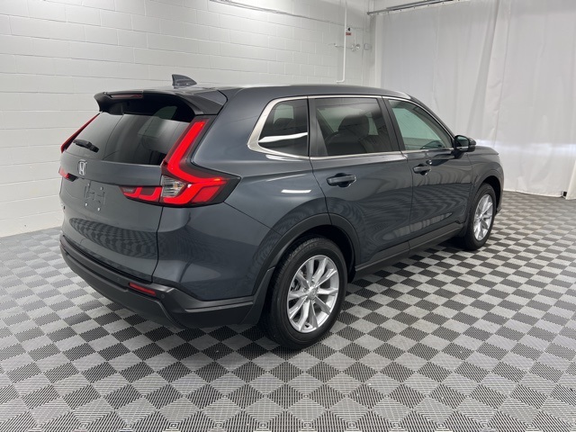 Vehicle image 4 of 18
