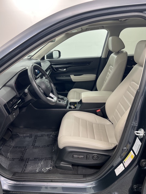 Vehicle image 11 of 18