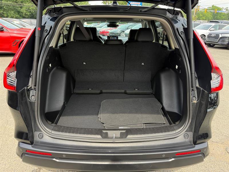Vehicle image 17 of 35