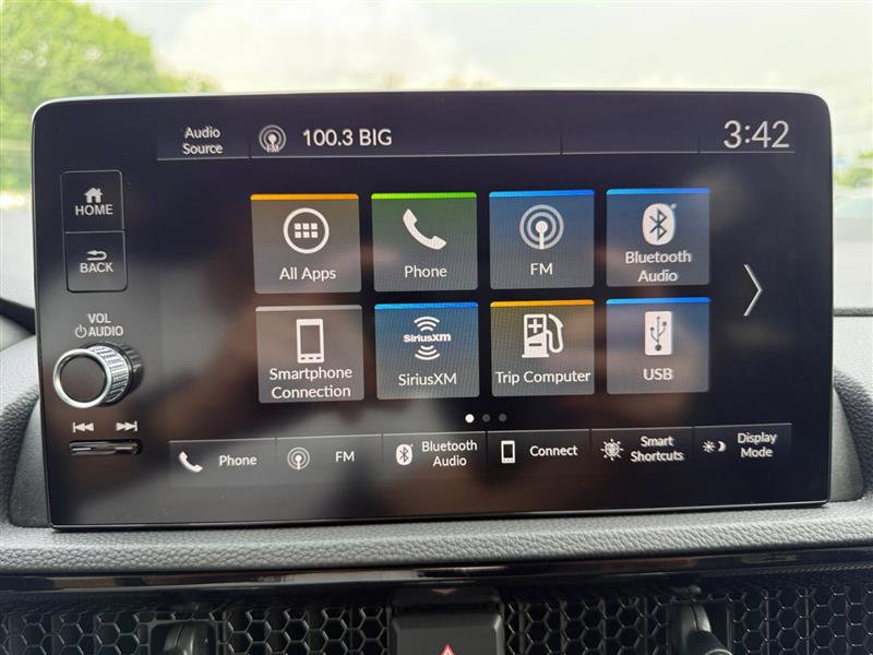 Vehicle image 20 of 35