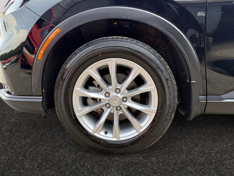 Vehicle image 15 of 35